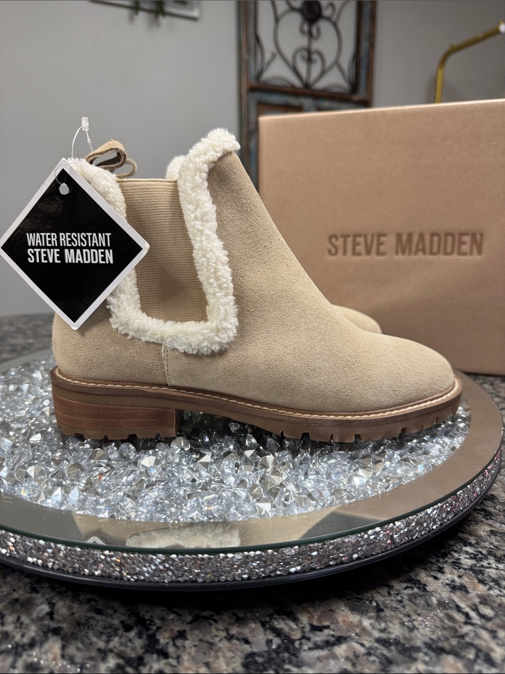 Steve Madden Tan Suede water resistant Shearling-Trim Chelsea Bootie NEW 6